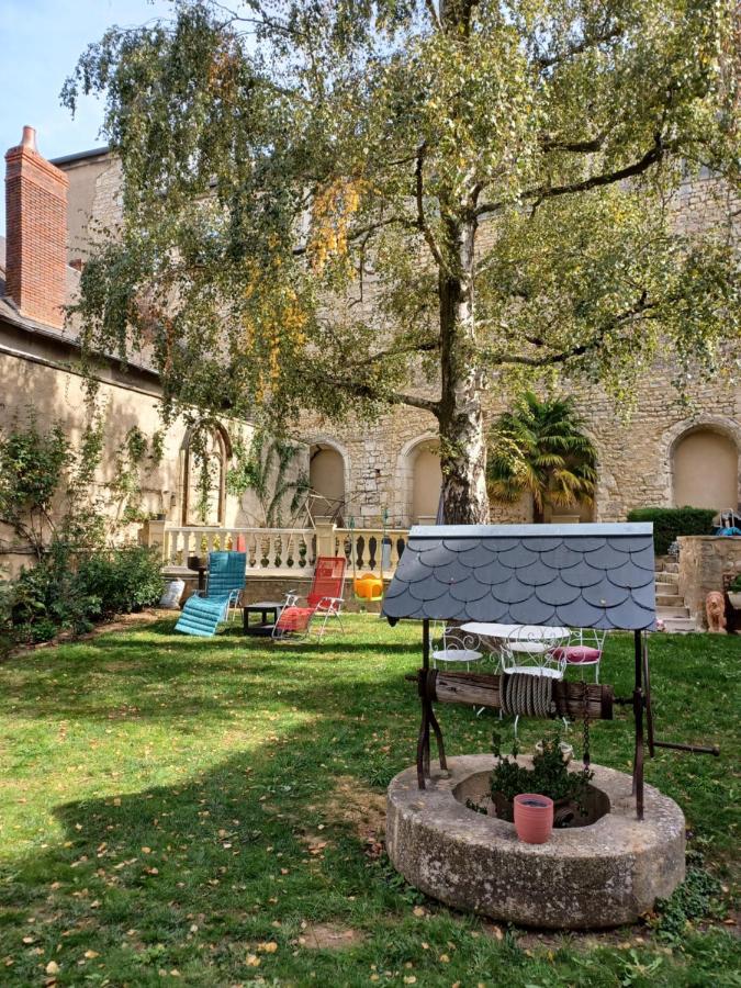 Appartamento Au Puits De L'Abbaye Bourges Esterno foto