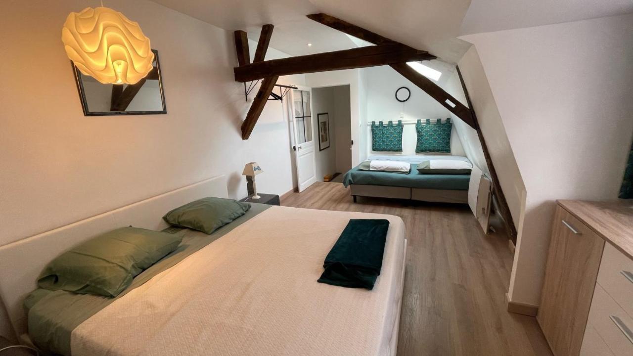 Appartamento Au Puits De L'Abbaye Bourges Esterno foto